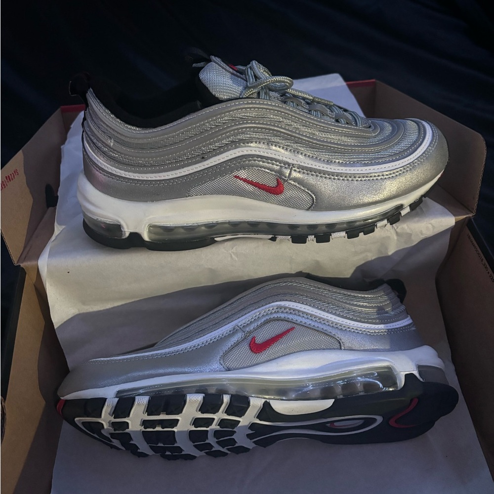 Silver Nike Air Nax 97